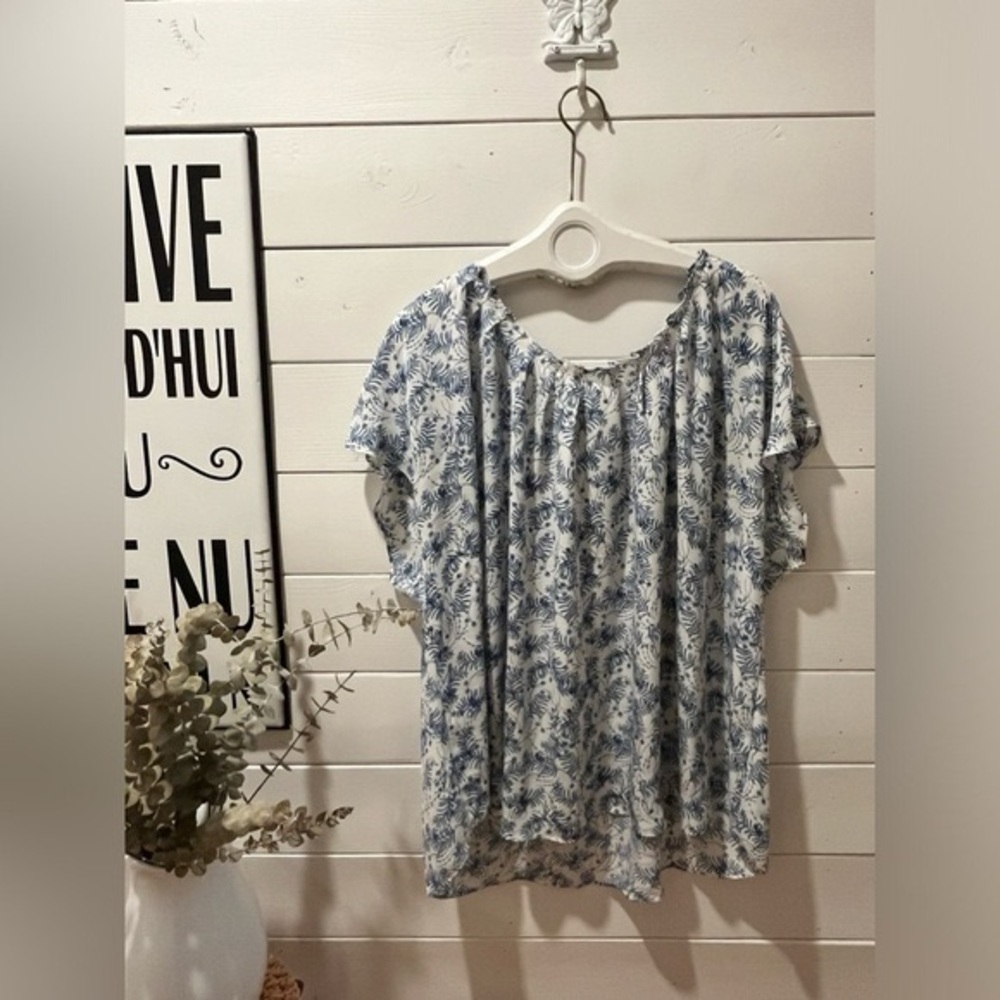 Joe  Fresh white blue Floral patterns blouse size 3x